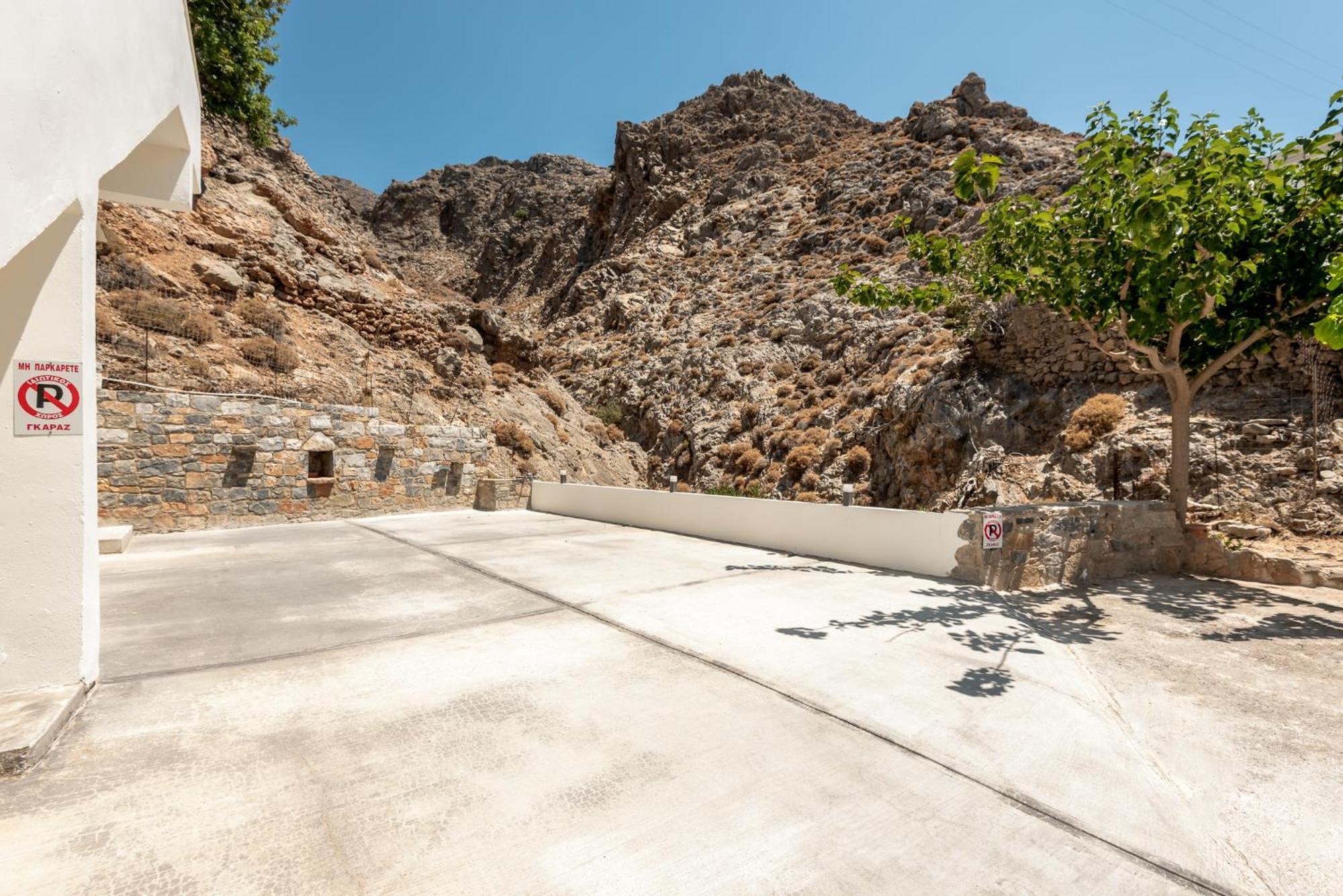Cavros Residence ,In Chora Sfakion 'Construction 2024' エクステリア 写真