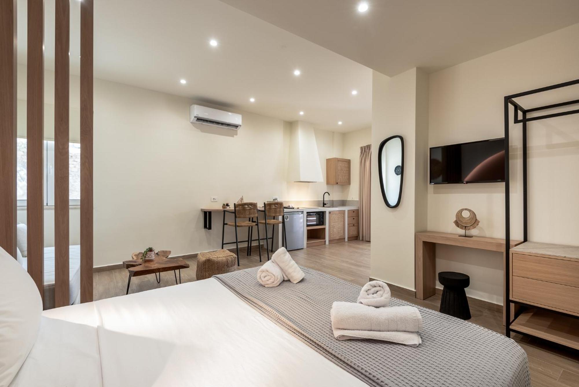 Cavros Residence ,In Chora Sfakion 'Construction 2024' エクステリア 写真